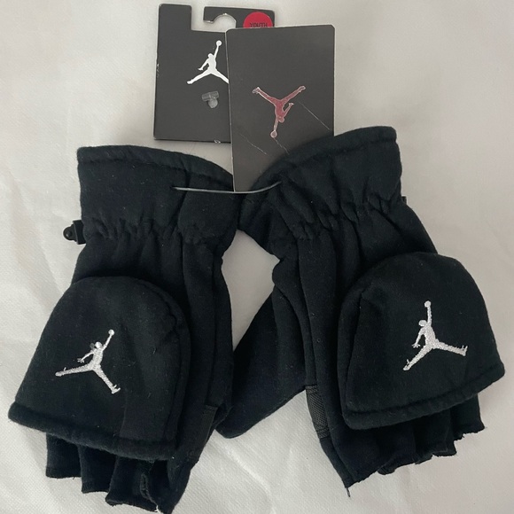 NWT Jordan Fingerless Convertible Mittens Black Gloves, Youth, Size 8/20 - Picture 1 of 5
